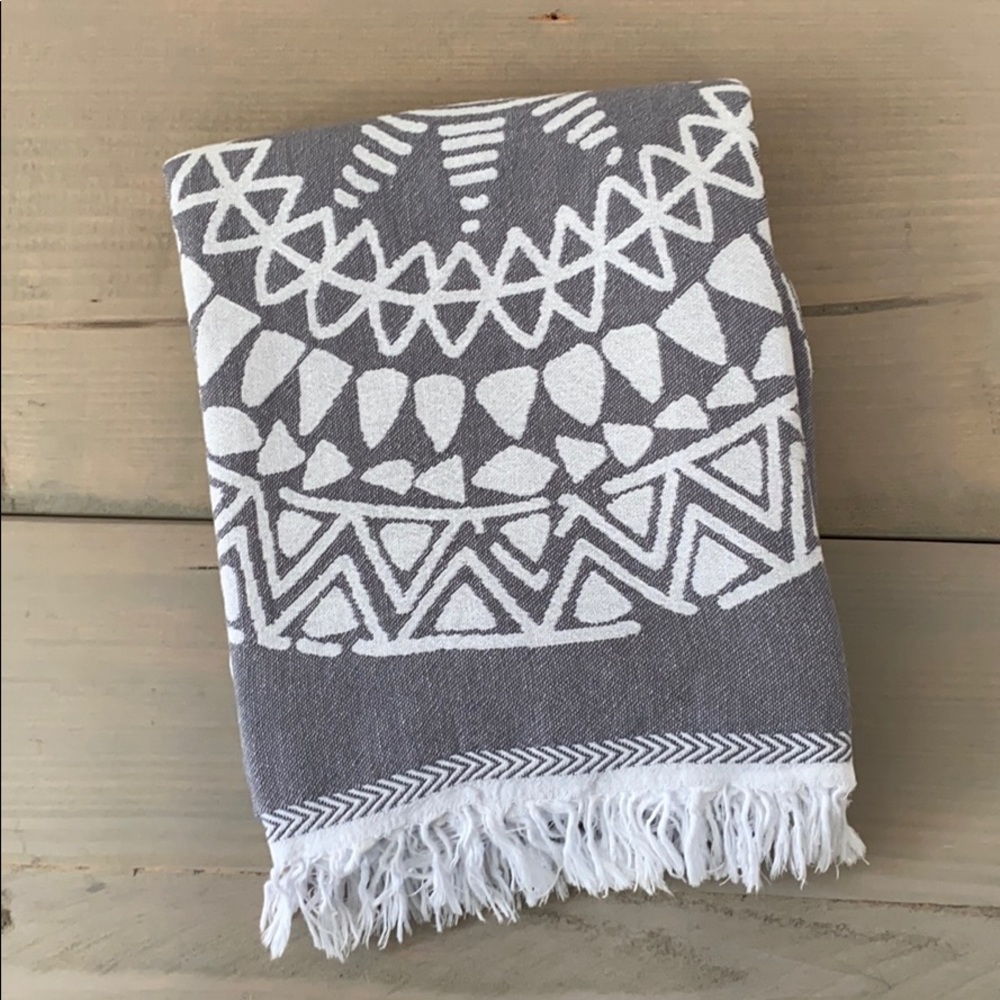 Turkish Bath + Beach Towel - Grey + White - Picture 3 of 5